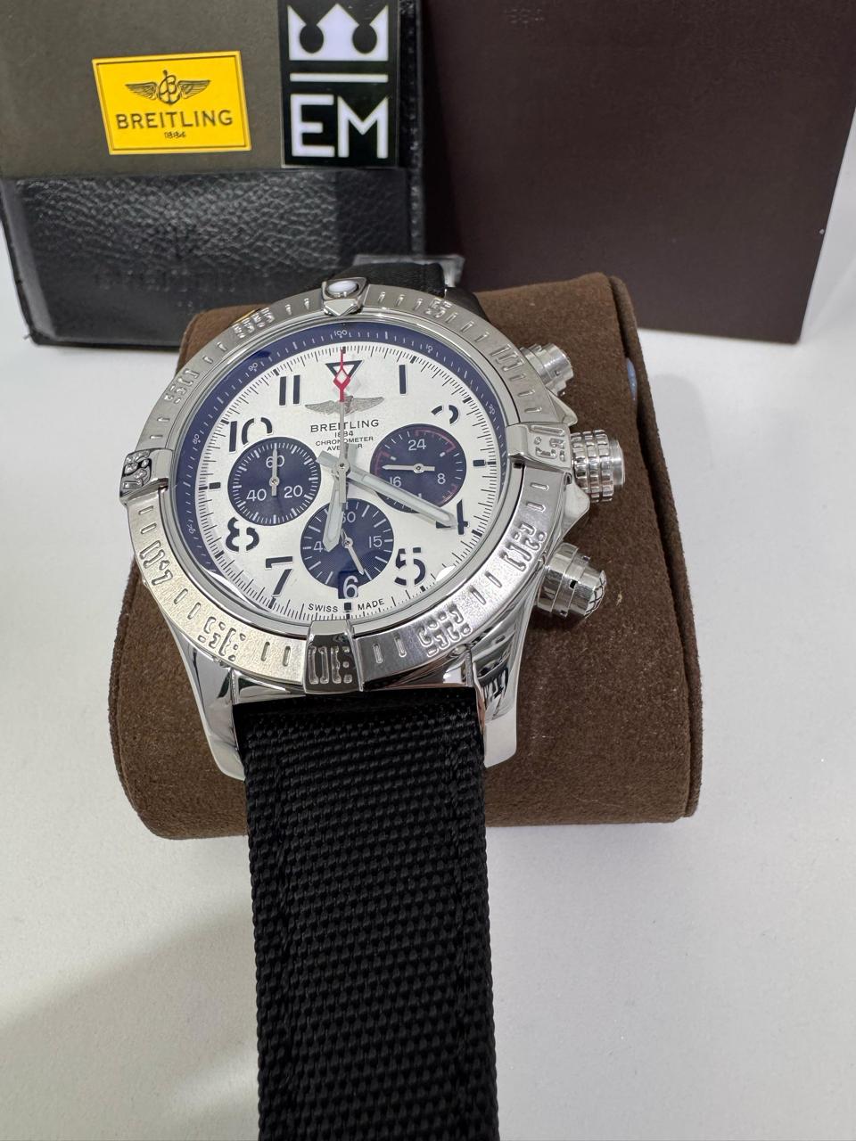 Breitling Avenger