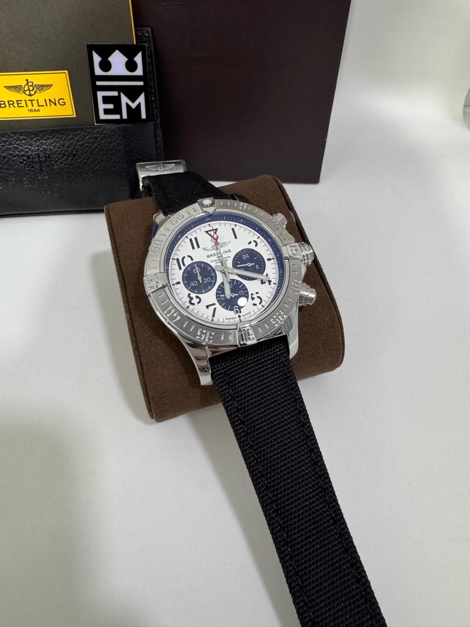 Breitling Avenger