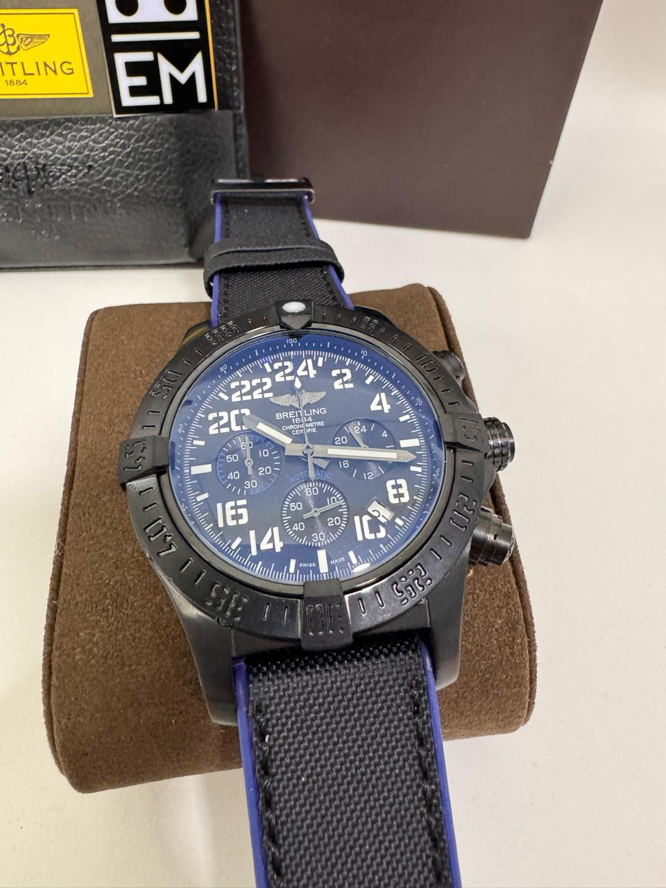 Breitling Avenger