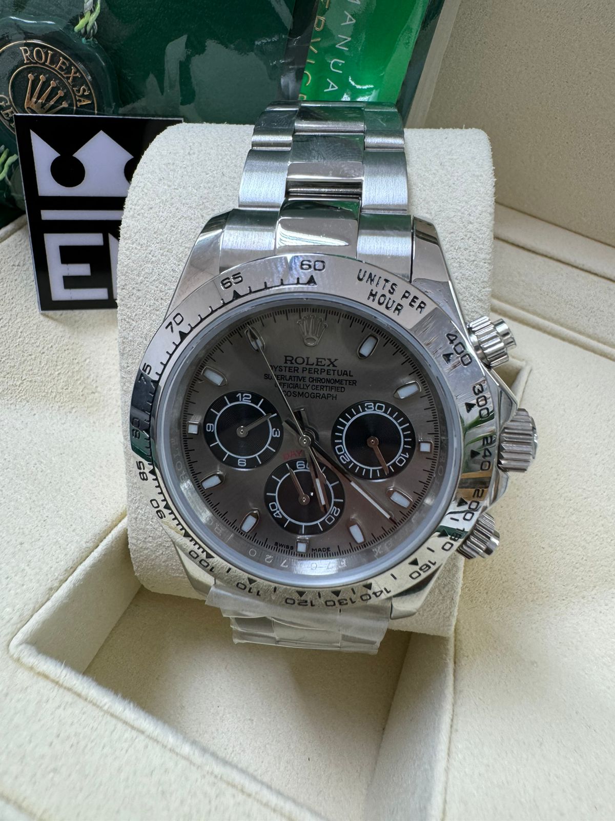 Rolex Daytona / Grey