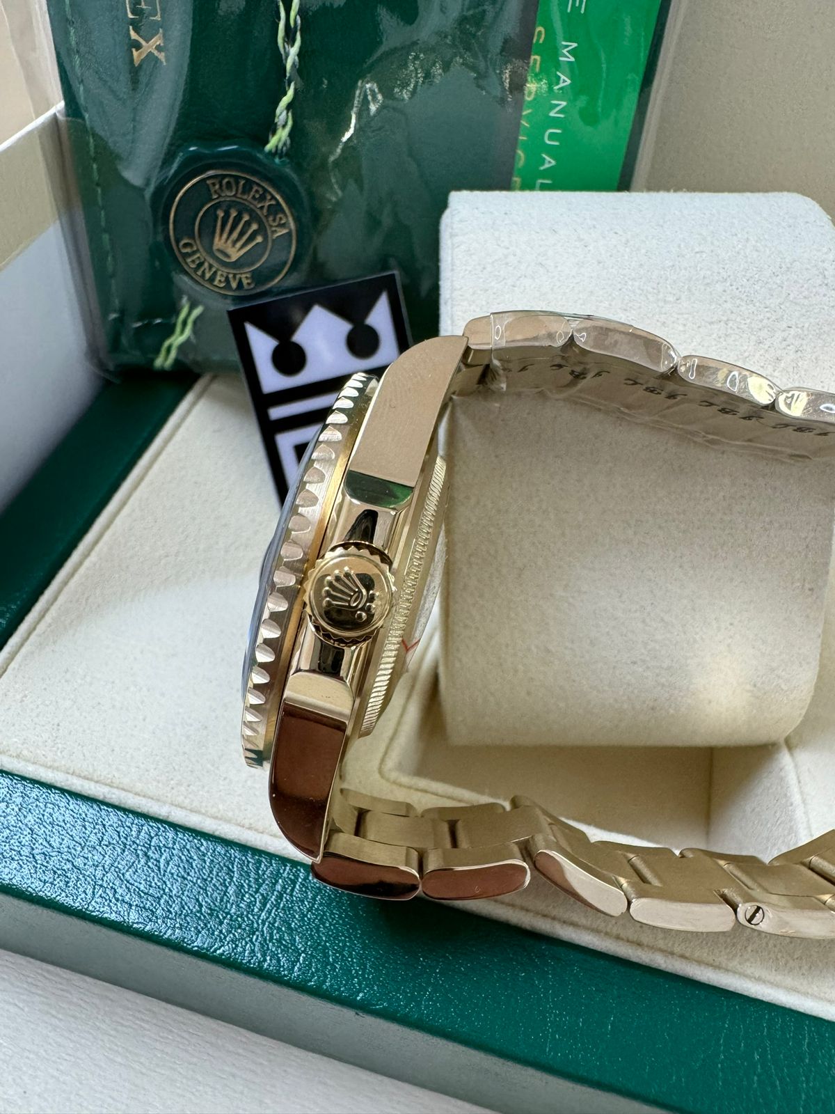 Rolex GMT-Master II / Gold Green