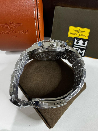 Breitling Navitimer