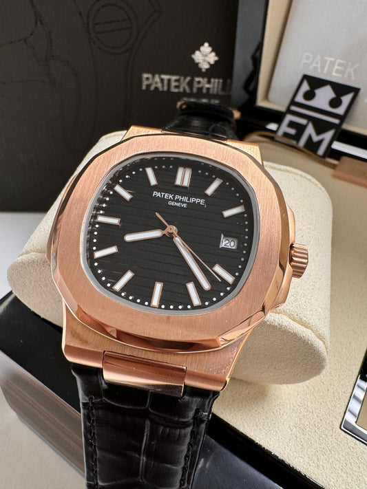 Patek Philippe Nautilus Couro